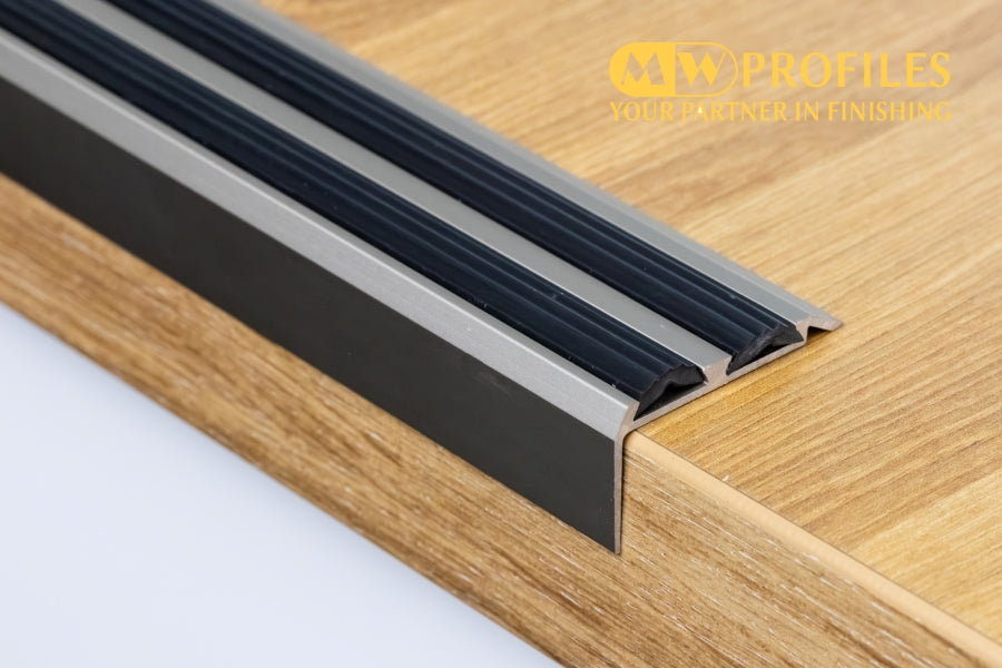 Aluminium Stair Nosing with Rubber Insert 35 MM x 19 MM x 1 M 2 M & 2.5 M Length Anodised Silver Gold Champagne - LSSZG